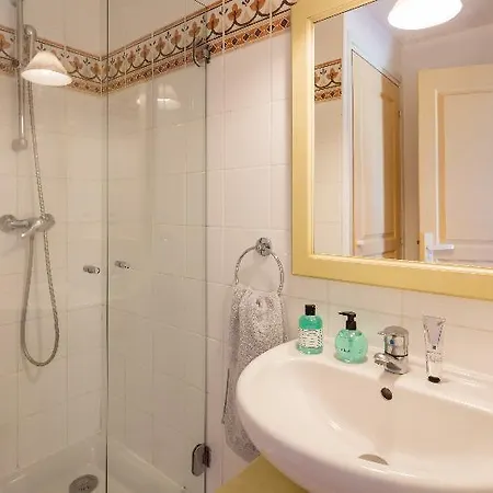 Apartment Pierre Les Rives De Cannes
