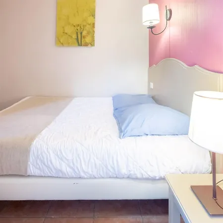 Apartment Pierre Les Rives De Cannes